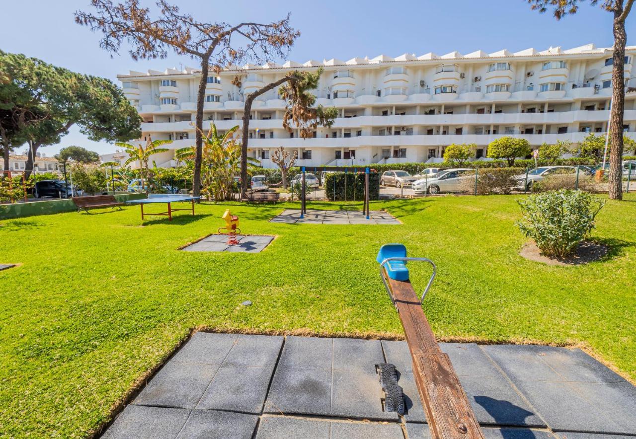 Apartment On Beach Mijas Sitio de Calahonda Exterior foto