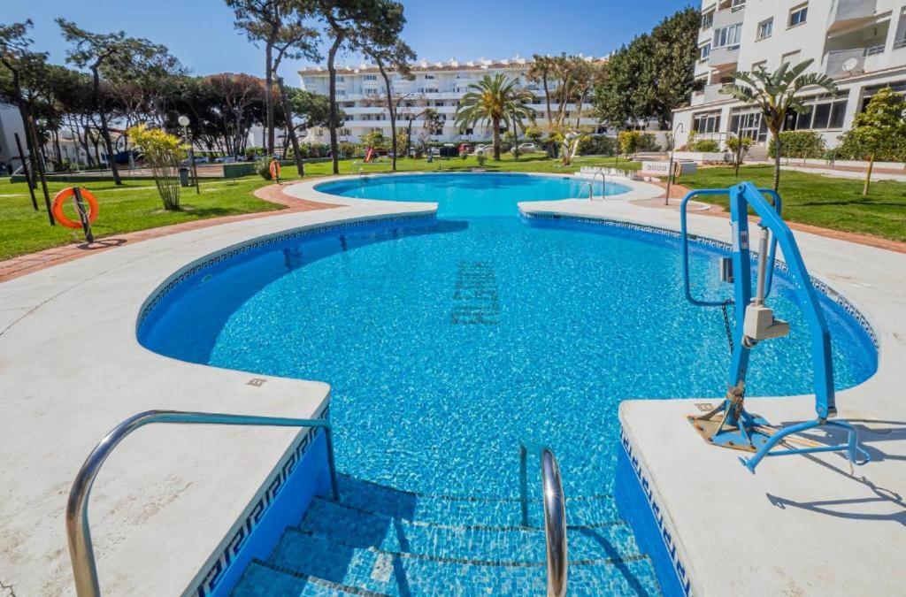 Apartment On Beach Mijas Sitio de Calahonda Exterior foto