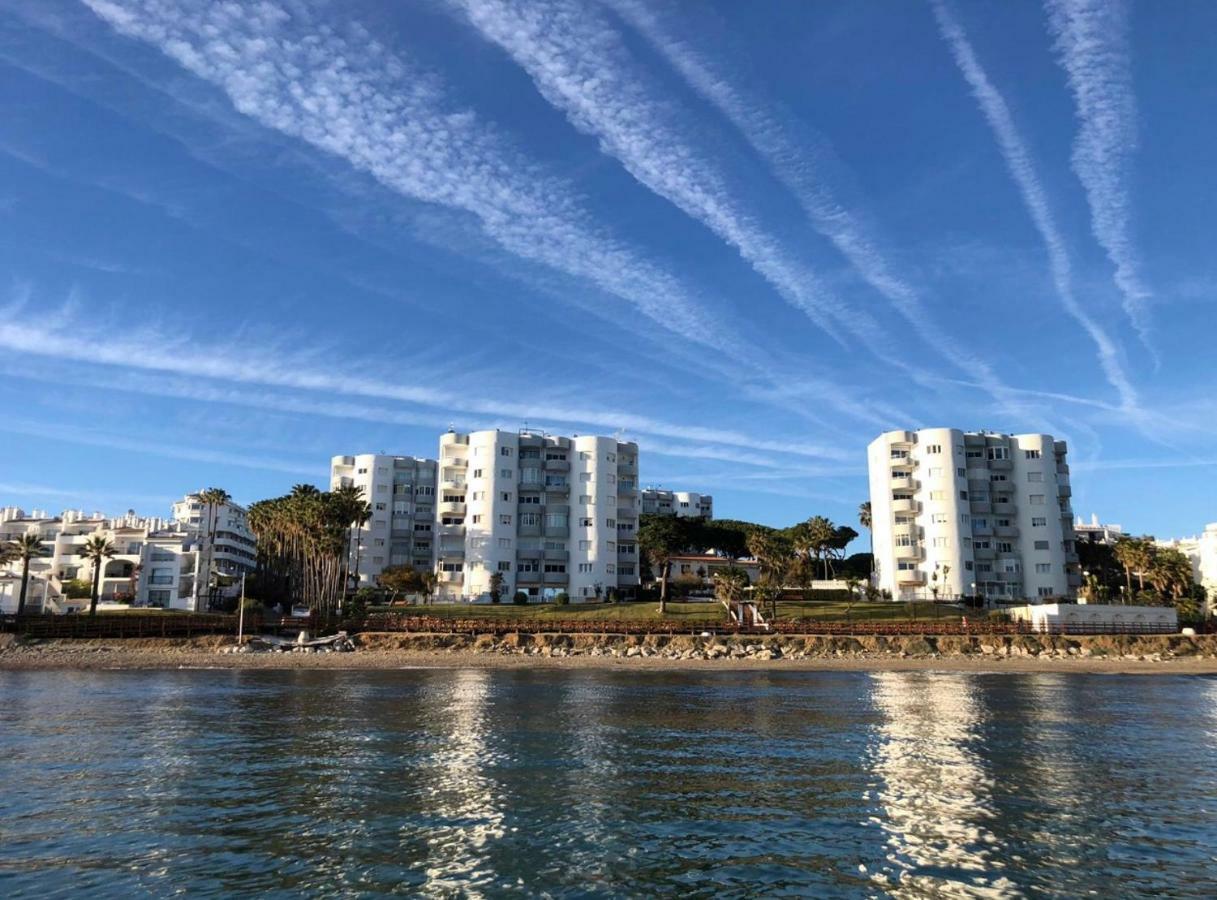 Apartment On Beach Mijas Sitio de Calahonda Exterior foto